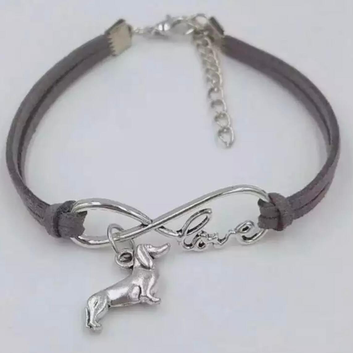 Dachshund Infinity Bracelet (Grey)
